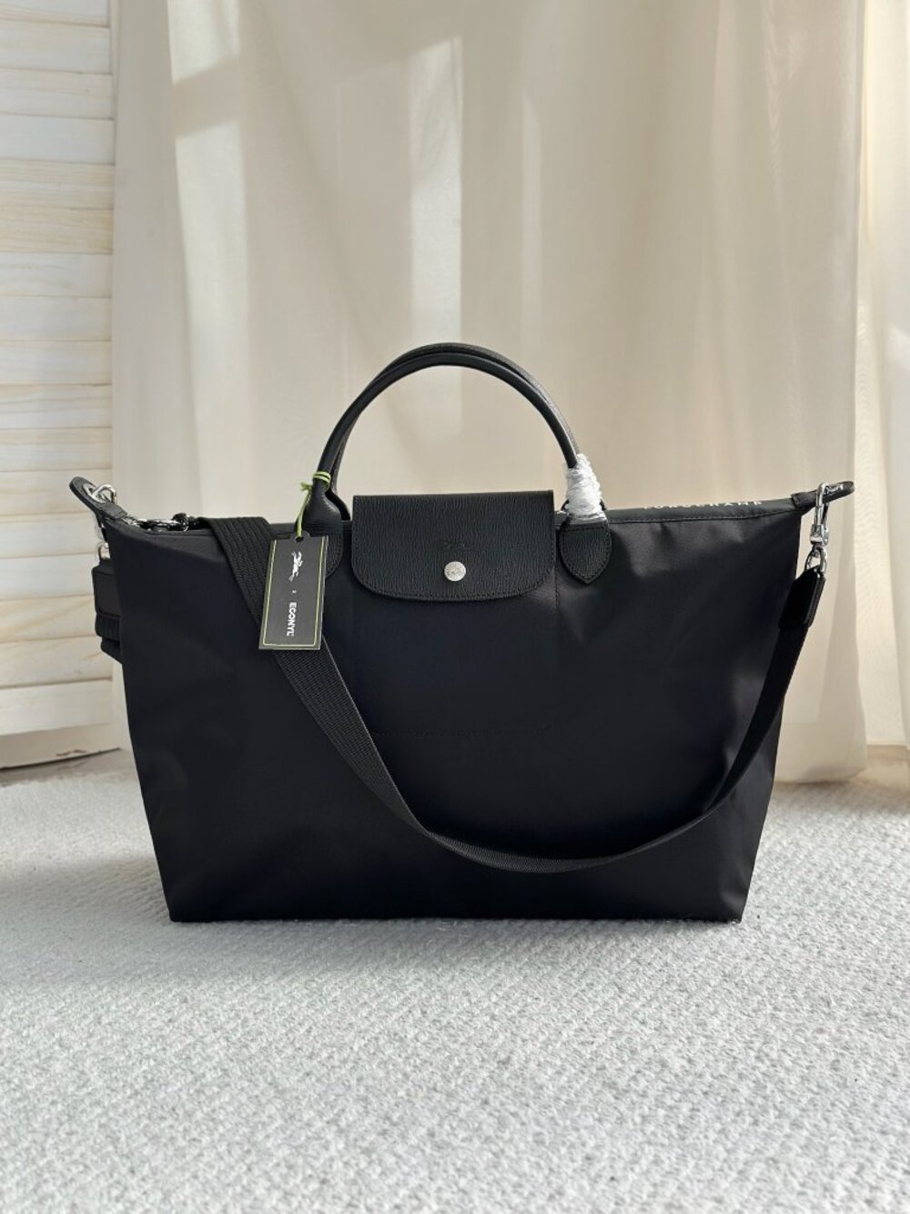 Longchamp Le Pliage Energy Black Duffle Travel Bag - Picture 2 of 9